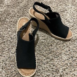 Toms Black Wedges
